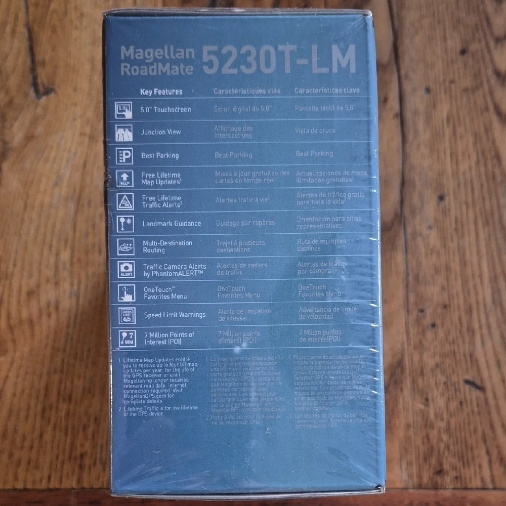 Magellan Outdoors RoadMate 5230T-LM GPS - Black and Gray - Picture 3 of 6